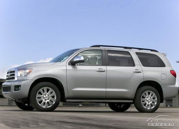 丰田2010款红杉;   试驾2008款丰田sequoia 4wd