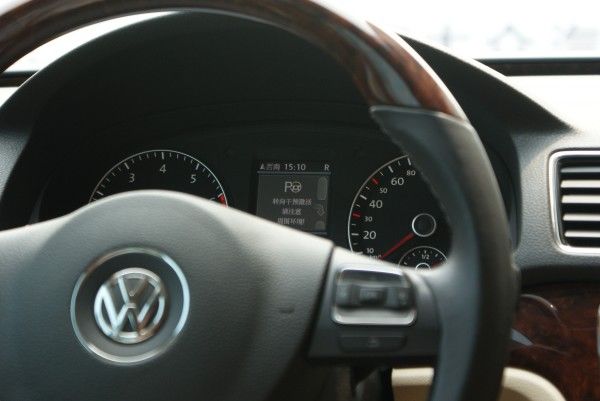 绝对实力 上海大众新帕萨特对决高端轿车