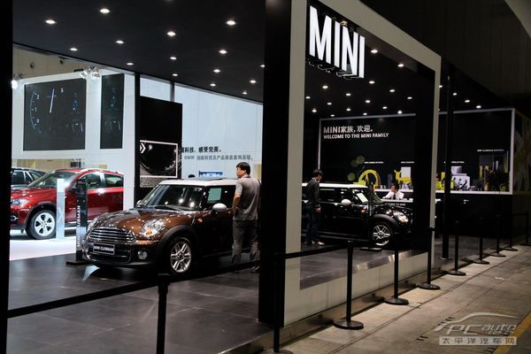 2011年南京国际车展 bmw和mini展台