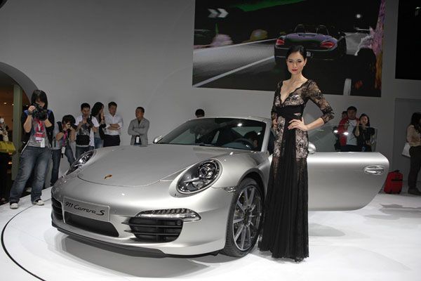 保时捷新款911carrera亮相2011广州车展