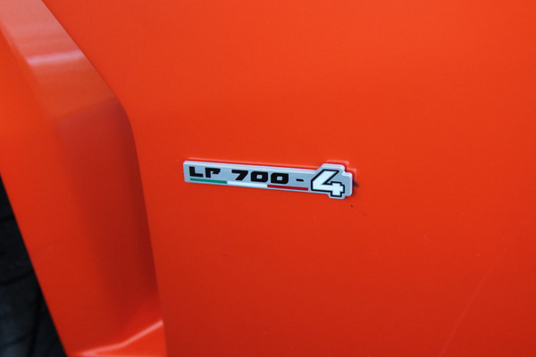 Aventador LP700-4
