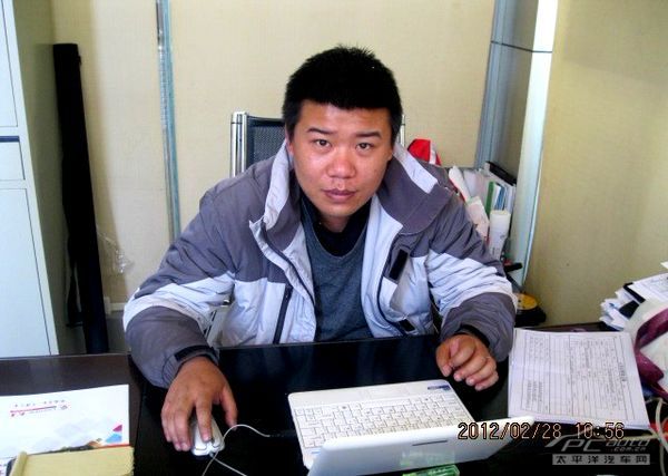 云南航旗销售服务中心服务部经理杨靖
