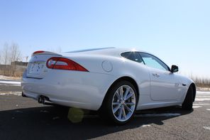 PCauto实拍捷豹XKR
