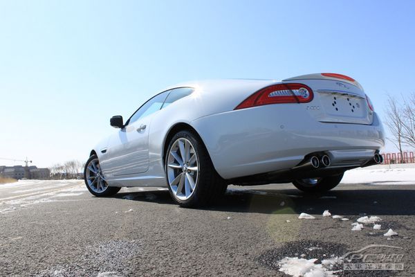 PCauto实拍捷豹XKR