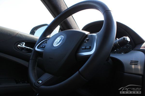PCauto实拍捷豹XKR