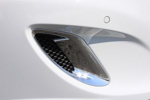 PCauto实拍捷豹XKR
