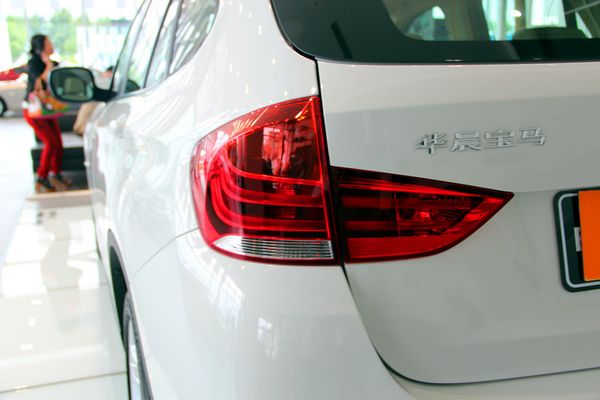 宝马X1