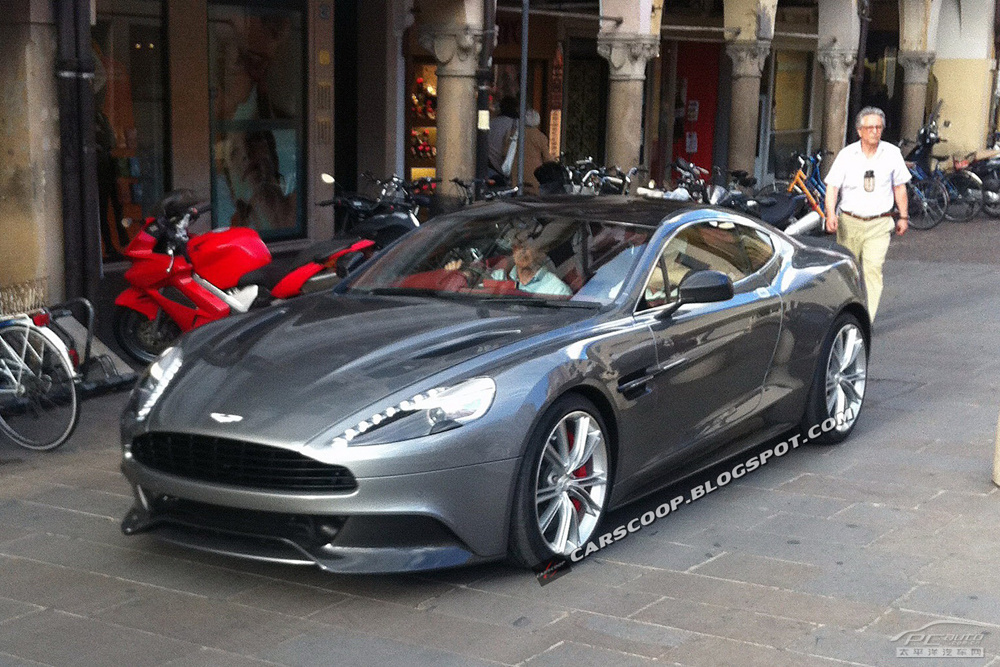 1986755_2013-Aston-Marton-Vanquish-1[3].jpg