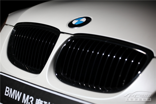 bmw m3敞篷限量版轿跑 登陆中国市场高清图片