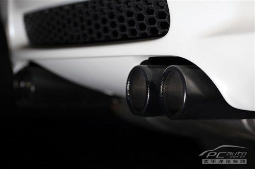 在外观上,bmw m3敞篷轿跑车磨砂限量版除了拥有炫酷的专高清图片