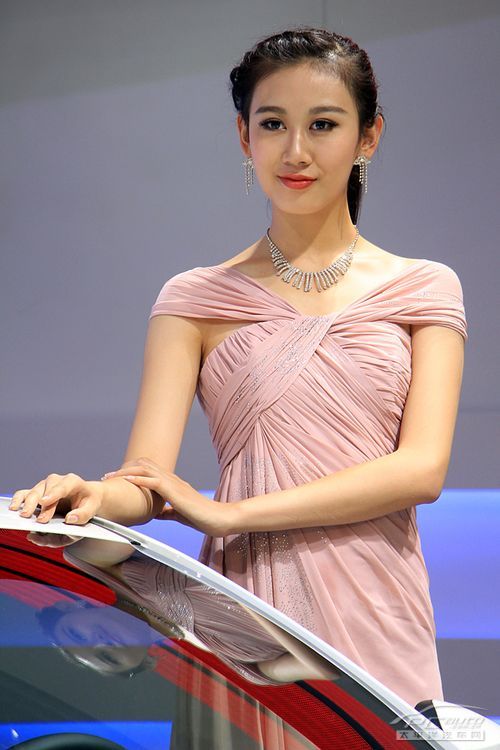 2013大连车展 一汽丰田美女车模