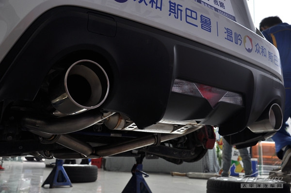 改装好后的brz排气管高清图片