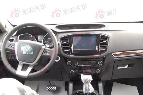 2015款吉利gx7谍照曝光 全新风格内饰