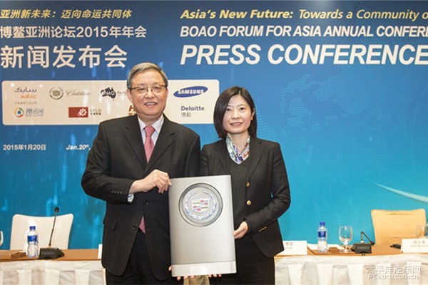 凯迪拉克xts车型助阵亚洲顶级政商峰会高清图片