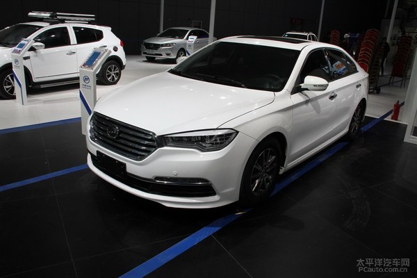 力帆820EV电动车