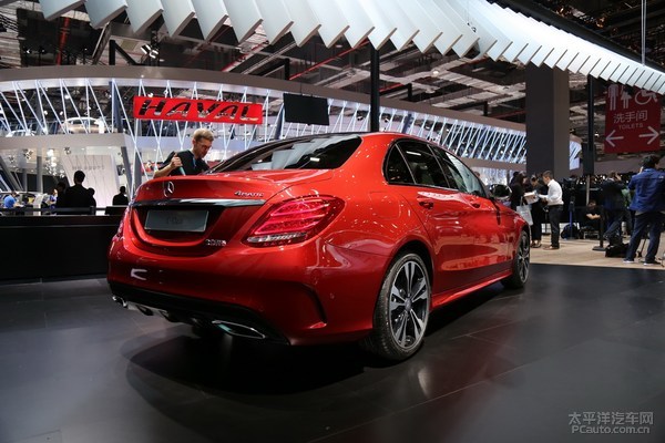 奔驰C200 4MATIC