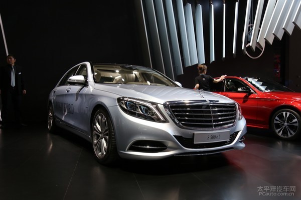 奔驰S500 e L混动