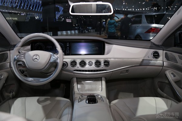奔驰S500 e L混动