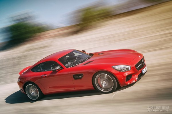 6402723_mercedes-benz-amg_gt_2016_1280x960_wallpaper_15_thumb.jpg