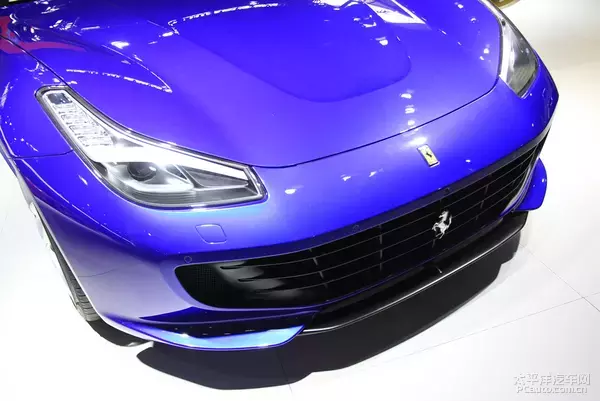 法拉利GTC4Lusso T