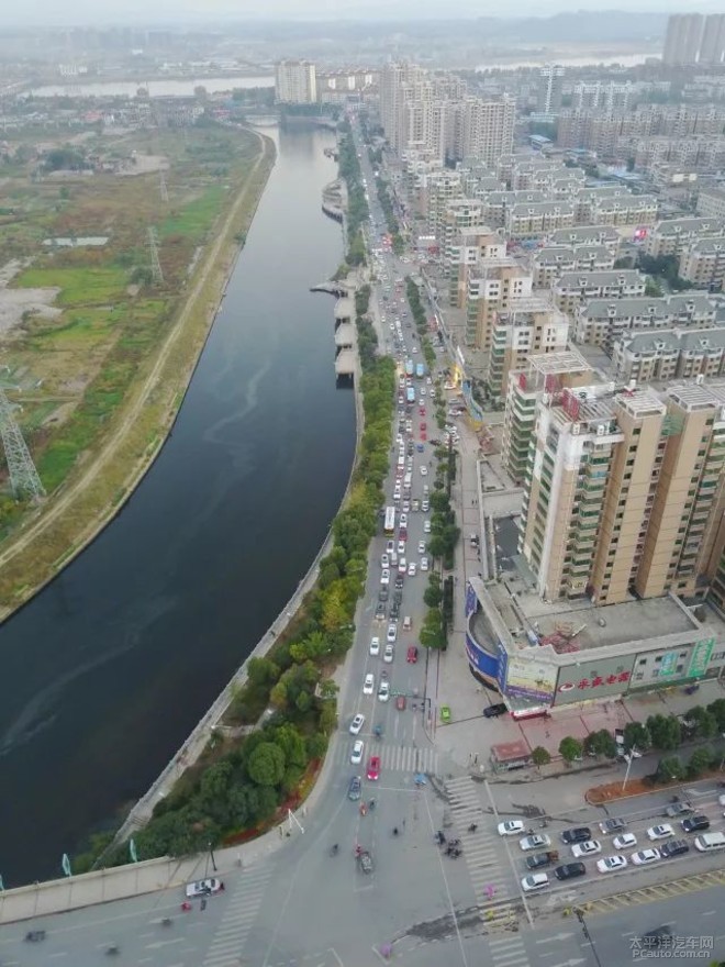 上饶县七六路口实行交通管制 为期50天