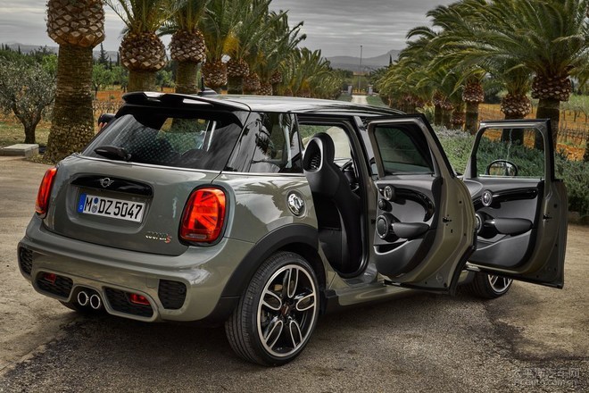 迷你cooper五门,迷你cooper图片 新款mini cooper s五门版官图 升级8at
