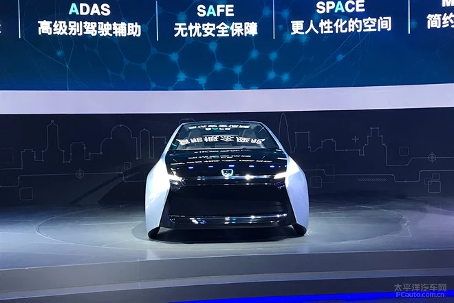 2018北京车展：纳智捷首发AI智能座舱