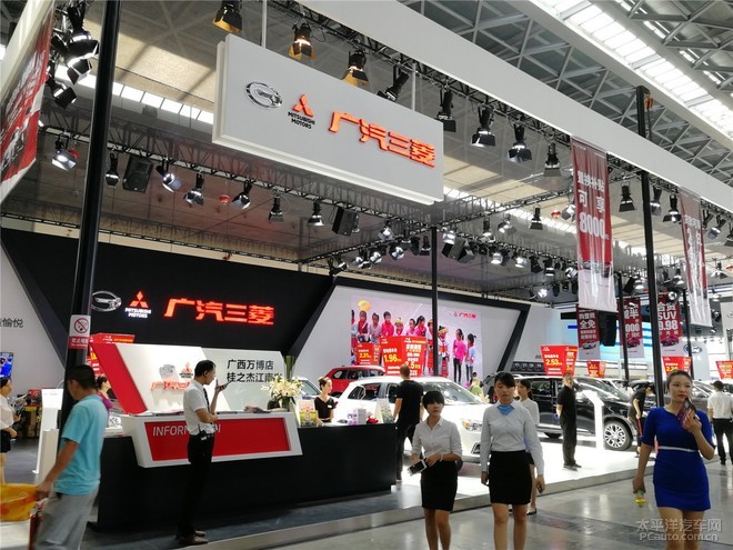 广西国际车展开展 各家豪华展台齐齐看