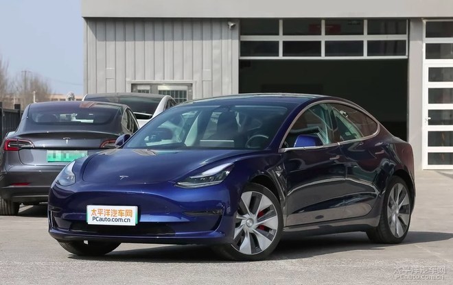 特斯拉model 3