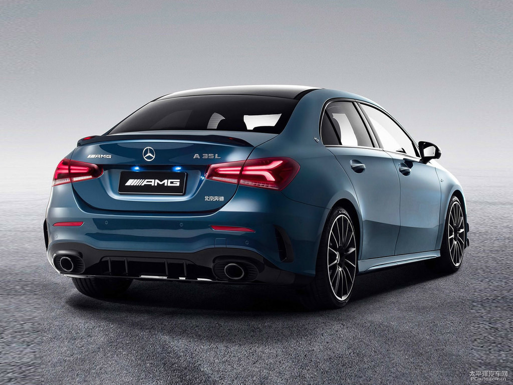 德系入门性能车 奔驰amg a35l对比奥迪s3