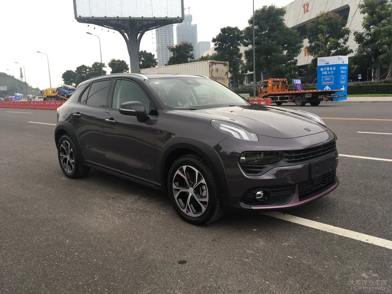 2019成都車展探館：領(lǐng)克02 PHEV