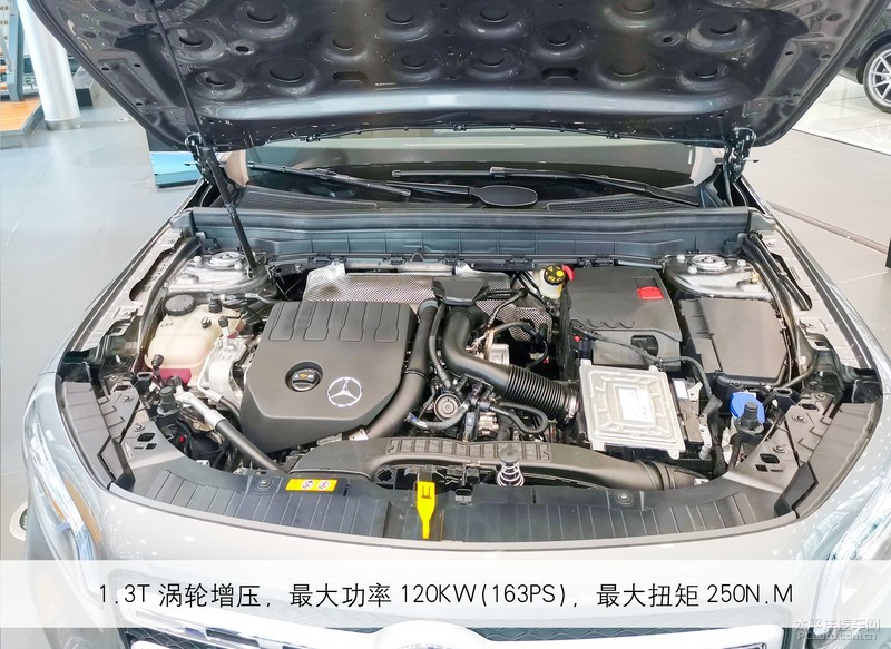 奔驰glb200发动机,glb200奔驰动感 北京梅赛德斯-奔驰glb200 株洲溢华新车到店实拍