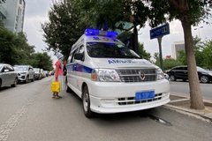 金杯核酸檢測流動(dòng)車開上街頭