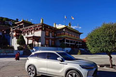 用車輪丈量青藏高原 BEIJING-X7車主在路上