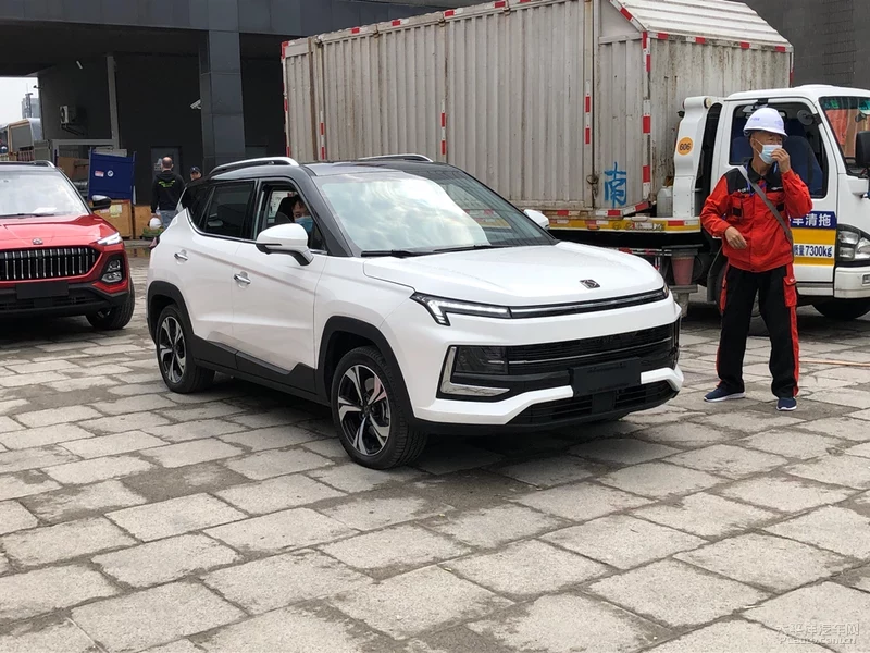 思皓E40X預售價12.99萬起 面向北京限量1000臺