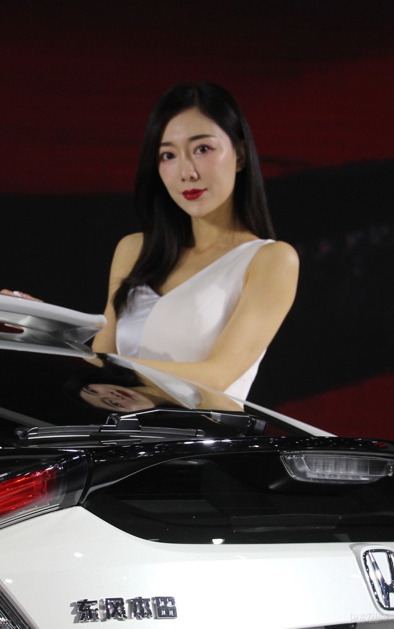 2018大连国际车展 广汽本田美女车模