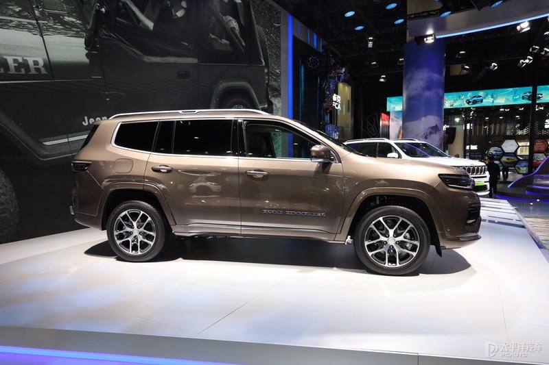 2021款jeep全新指挥官,新大指挥官 2021成都车展:新款jeep大指挥官售23.98万元起