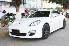 Mݽĺ܇֮r(sh)Panamera 4S