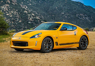 н ծa370Z Heritage Edition