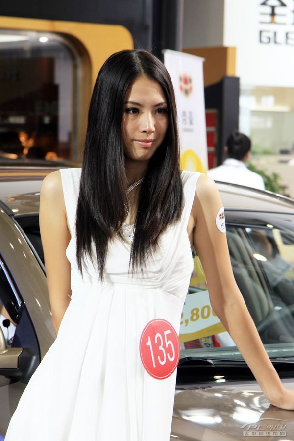 2011大連國際車展帝豪美女車模