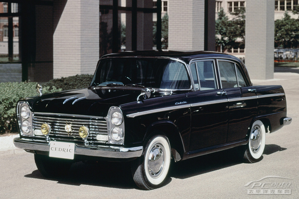 日产最早在1960年推出了一款名为cedric(音译塞德里克)的豪华大型