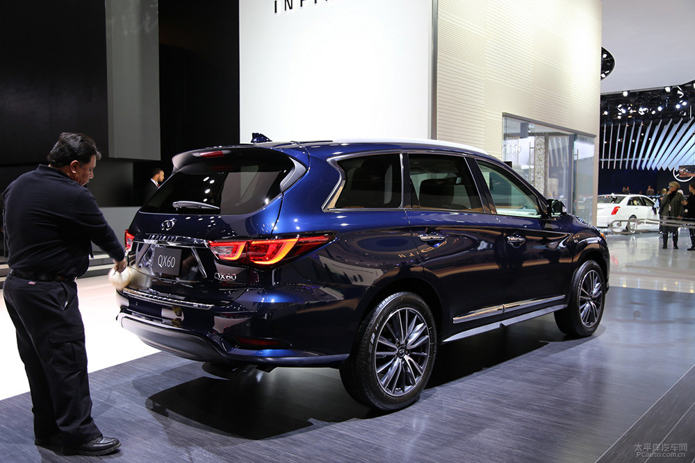 2016北美车展:新款英菲尼迪qx60发布