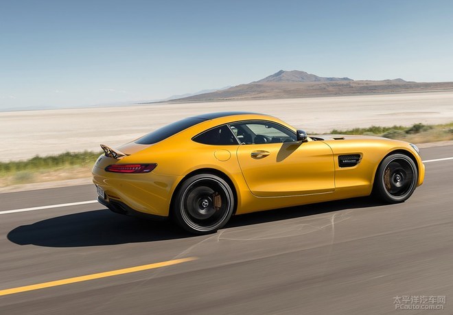 11277995_Mercedes-Benz-AMG_GT-2016-1280-46_thumb.jpg