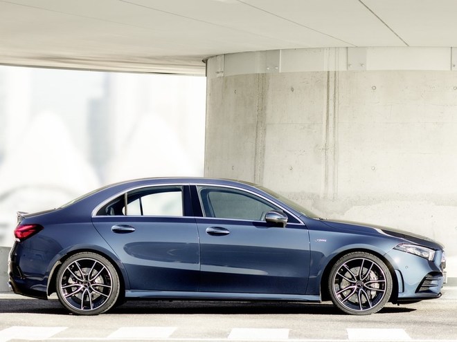梅赛德斯-AMG A35三厢版官图 或年底发布