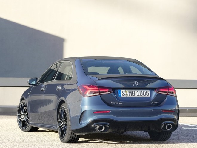 梅赛德斯-AMG A35三厢版官图 或年底发布