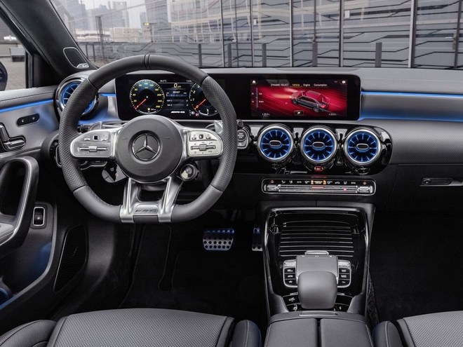 梅赛德斯-AMG A35三厢版官图 或年底发布
