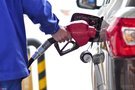 国内成品油价两连跌 92号汽油价格下调0.32元/升