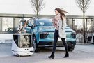 爱驰汽车研发充电机器人 未来充电新方式？