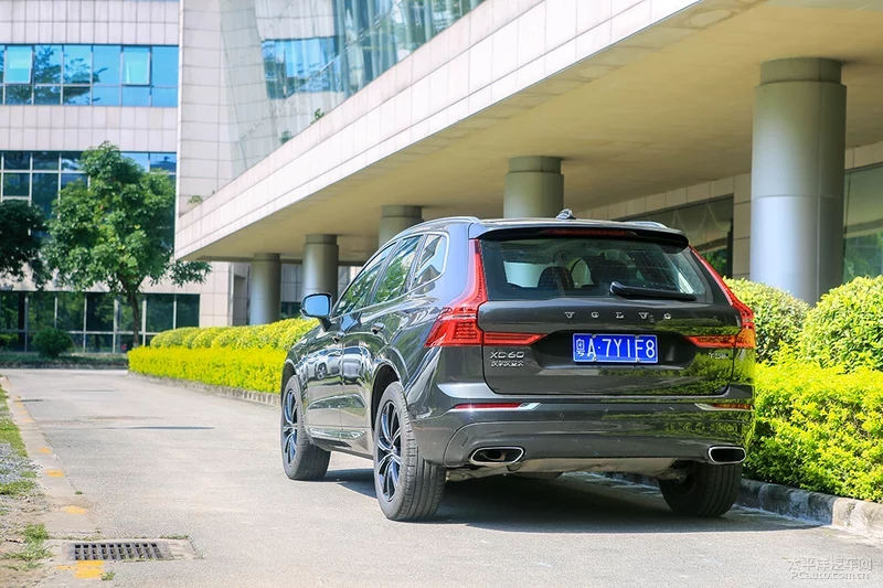 北欧顾家奶爸 测试2020款沃尔沃XC60 T5