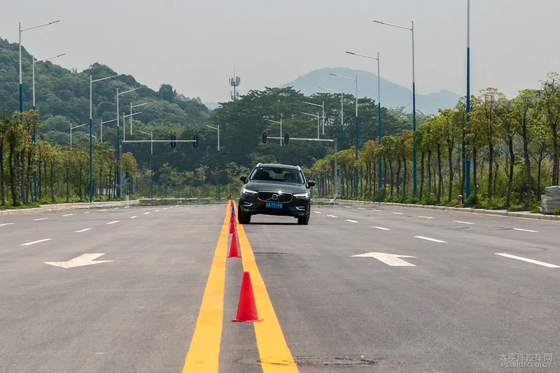 北欧顾家奶爸 测试2020款沃尔沃XC60 T5